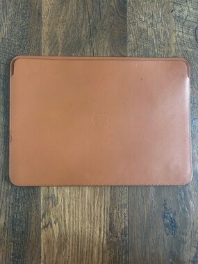 Apple leather sleeve 12 inch MacBook